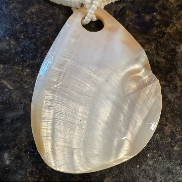 White Beaded Necklace Large Mother of Pearl Shell Pendant & Oval Accents - Picture 2 of 7